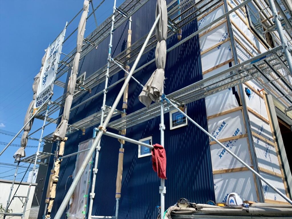 SP-ガルスパン（アイジー工業）／外壁施工中