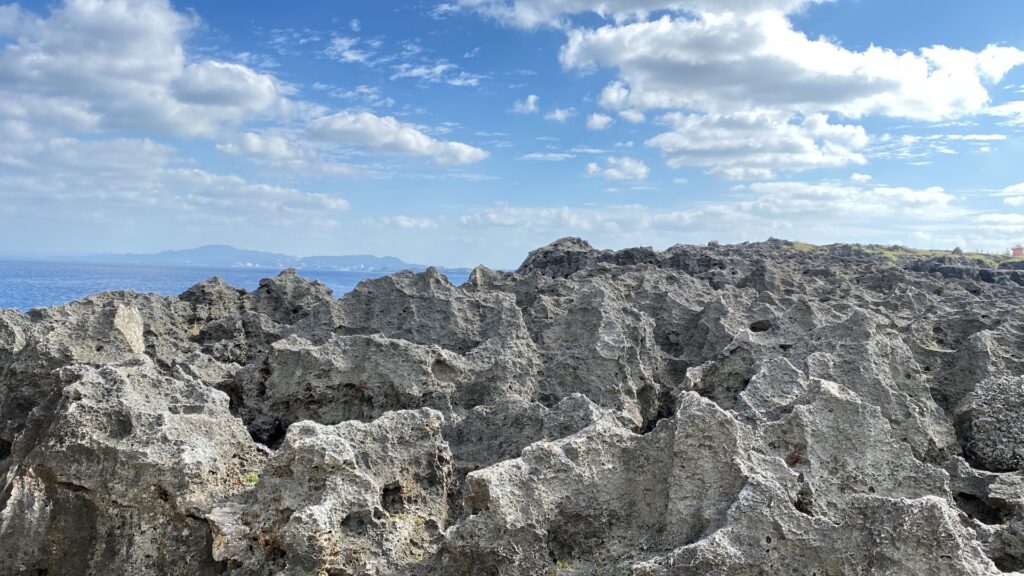 残波岬　琉球石灰岩